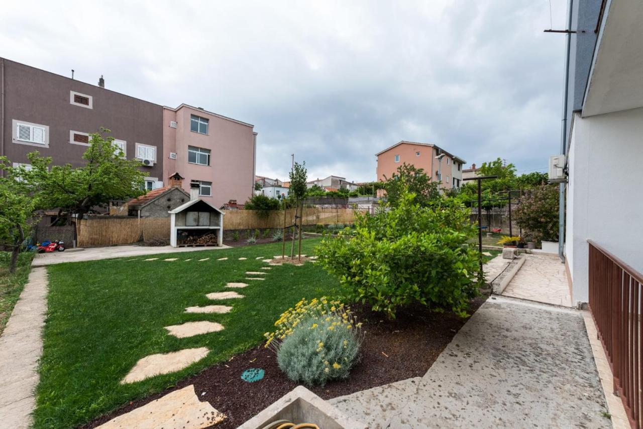 B&r Apartament