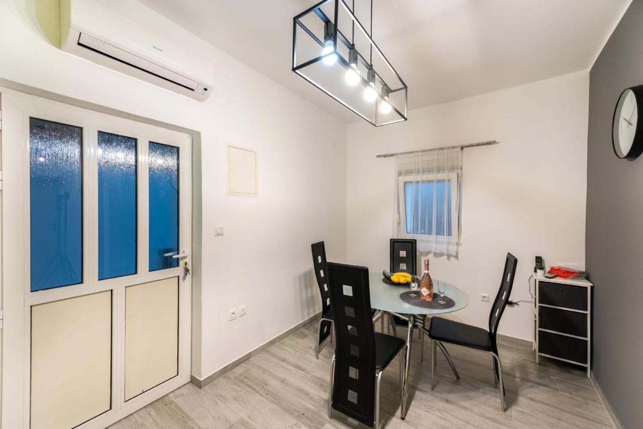 Apartament B&r